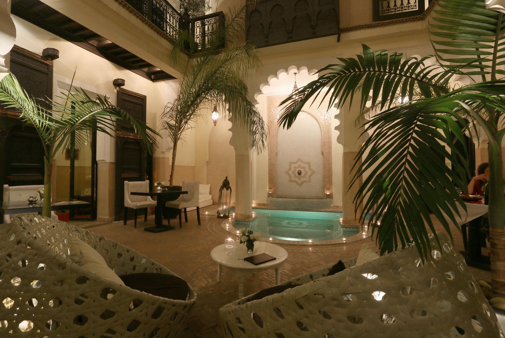 Ambre Epices Medina Riad Marrakesh Exterior photo The swimming pool at the hotel