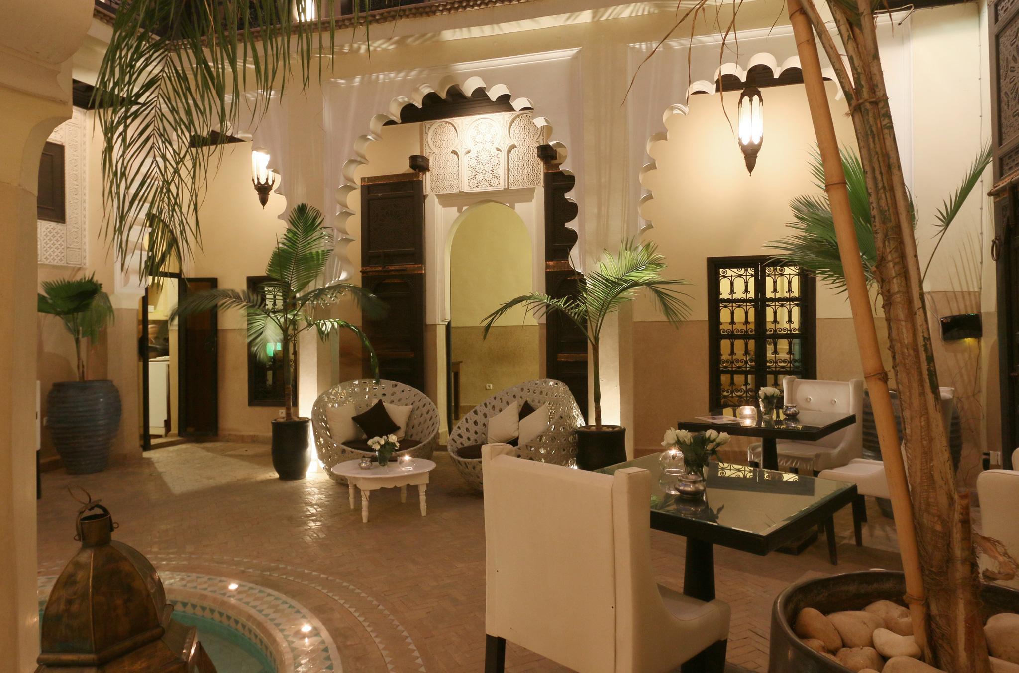 Ambre Epices Medina Riad Marrakesh Exterior photo The interior of the hotel