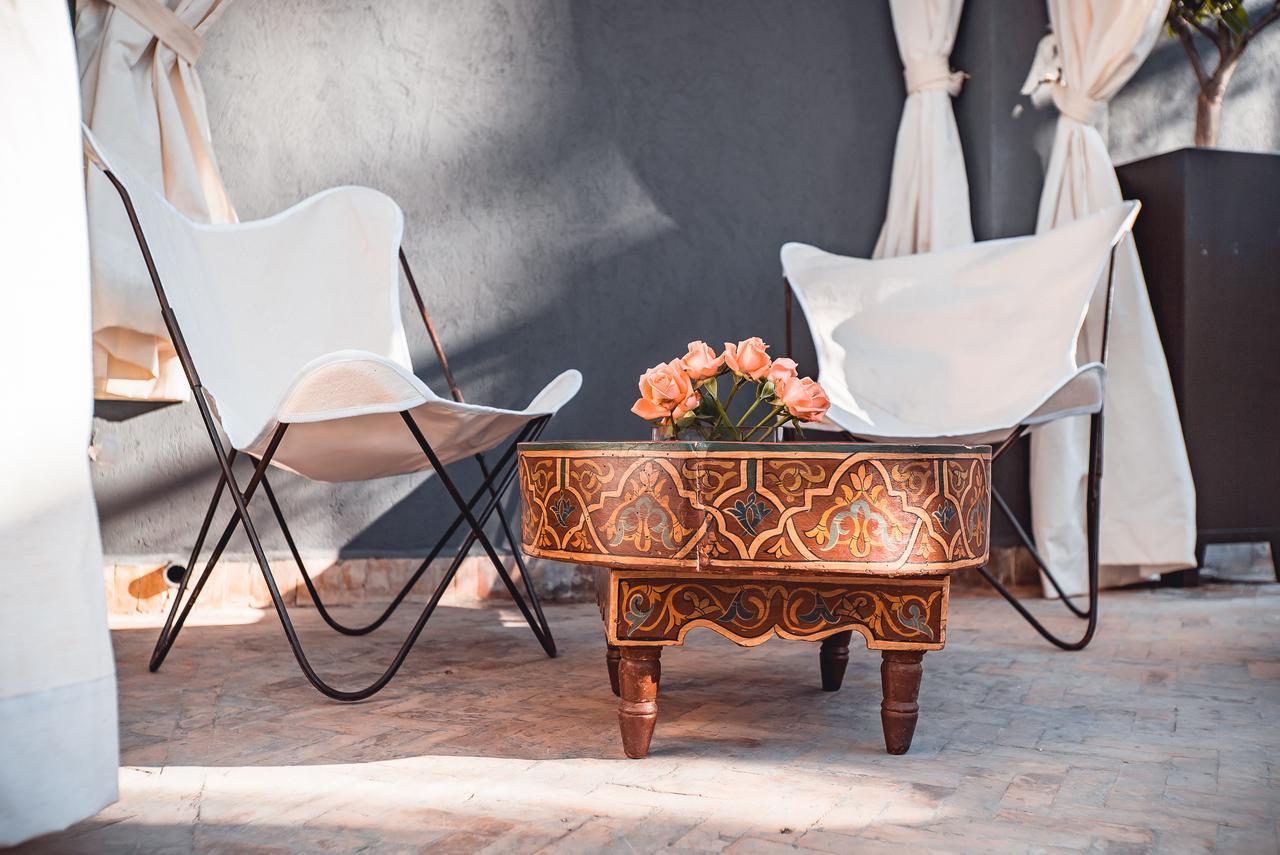 Ambre Epices Medina Riad Marrakesh Exterior photo Butterfly chair